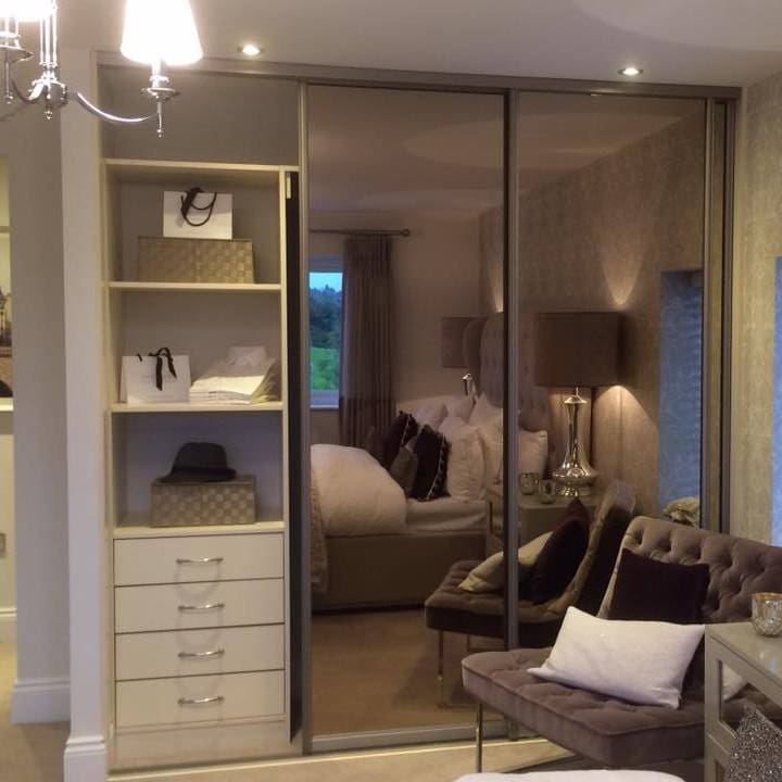 Wardrobe with Mirrored Doors