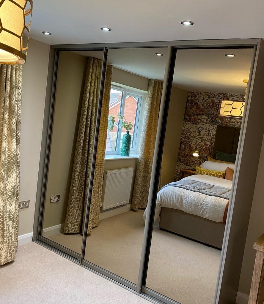 3 door mirrored wardrobe